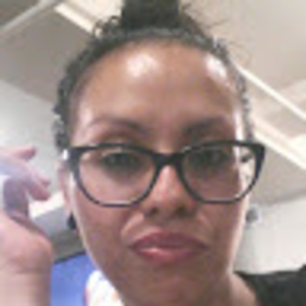 Meet your Posher, Adriana